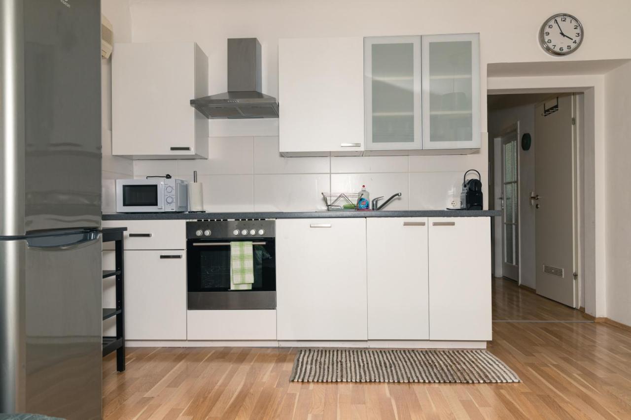 Milky Way Top Floor 2-Bedroom Apartment Air Condition Вена Экстерьер фото