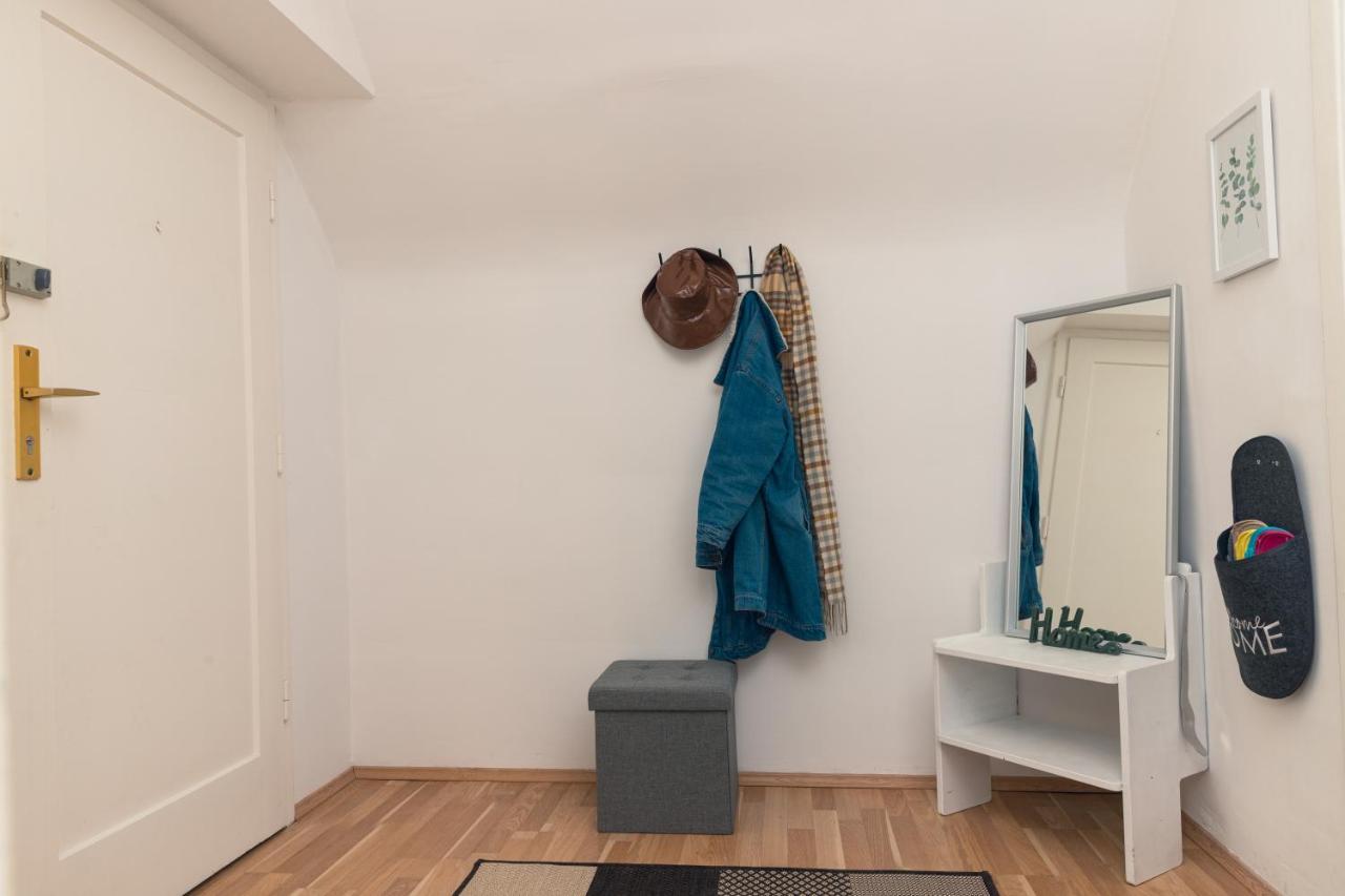 Milky Way Top Floor 2-Bedroom Apartment Air Condition Вена Экстерьер фото